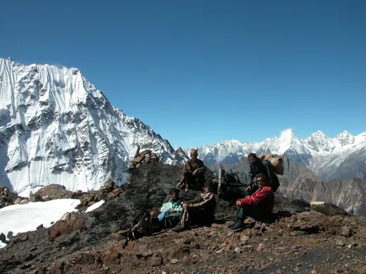 August 2004, on Sin La Pass ( crossing over with our yaks), with my colleagues (Hem Tewari (bright green Jacket, Prahlad Dariyal, Chander Bonal (Red Jacket) and a guide whose name I forget. In the background the Panchachuli Peaks are visible). Picture by Theo