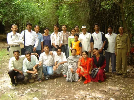 With the MRM class of 2005-06 during field visit @IIFM