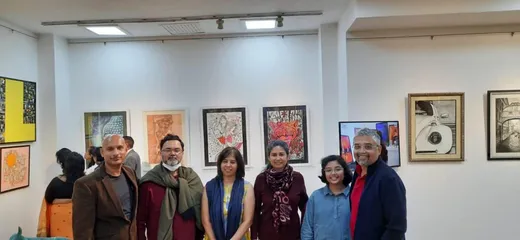 Sonali with her IIFM friends during her art exhibition at Indian Habitat Center, New Delhi