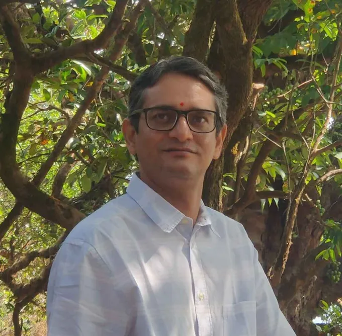 Ashish Chicksena,