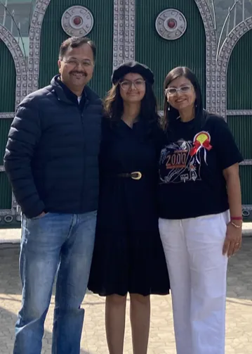 Our Family: Me, Elakshi Negi, Aparupa (Chatterjee) Negi