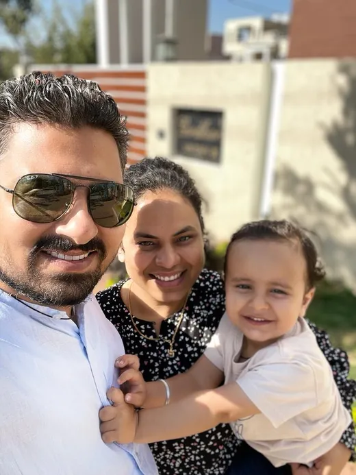 Karan with wife Richa and son Kabir