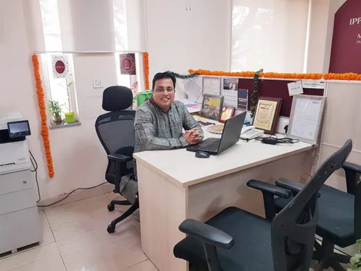 [Vishwanath](https://www.linkedin.com/in/vishwanath-divya-94859aa) at his office
