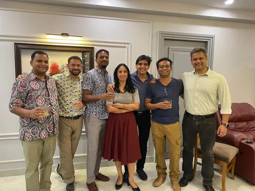 With IIFM'ites: Ashish, Rahul, Kulranjan, Rajanipriya, Nitin, Me and Amit (From Left to Right)-PFM 2000 & 2001 Group
