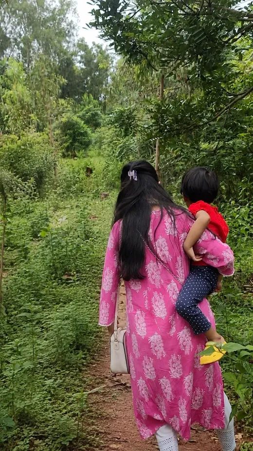 My 3yr old accompanying me during a Field visit