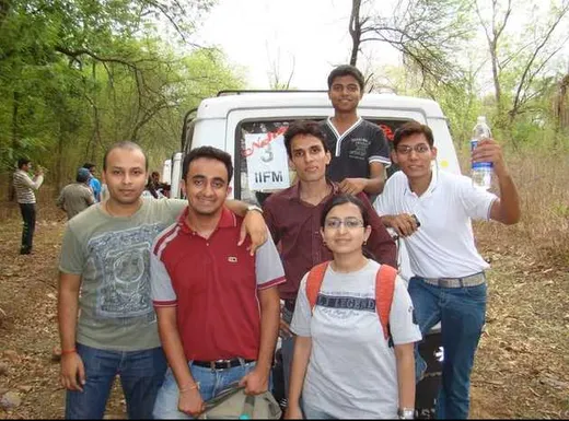 Ankit with group 3 during IIFM field visit.