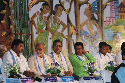 With the Forest Minister and elected representatives of South Bengal during a HEC program