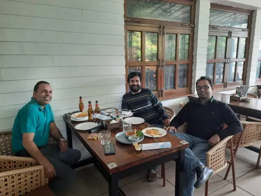 [Vaibhav](https://www.linkedin.com/in/vaibhav-chaturvedi-44333a6/) with [IIFM](http://iifm.ac.in/) Batchmates Sudhir & [Koyel](https://www.linkedin.com/in/koyel-mandal-ba242b33/)