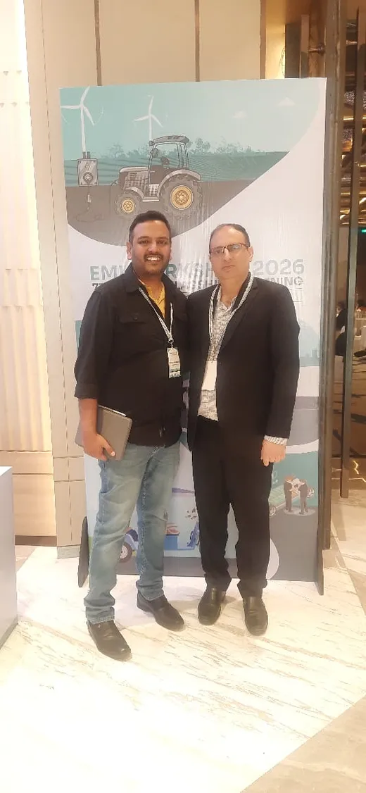 With Srey(Shakti/PFM 2008)@EMI workshop in Mumbai