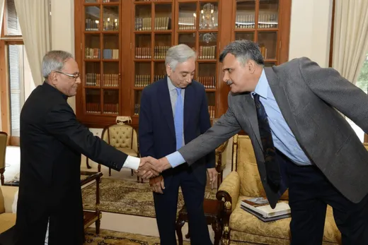 Greeting President Pranab Mukherjee at the Rashtrapati Bhawan